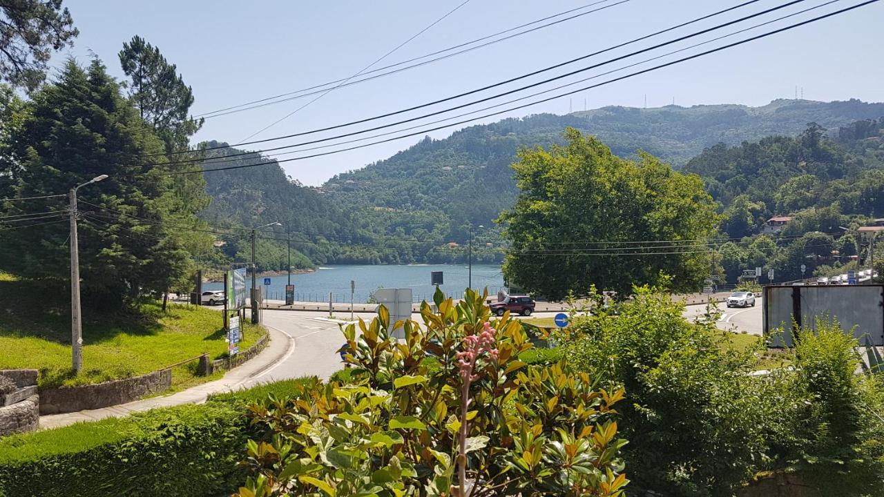 Sobreiro Apartamentos Rio Caldo Εξωτερικό φωτογραφία